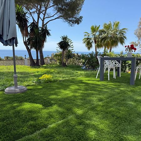 Independent Villa Beach House El Bosque La Cala De Mijas Bagian luar foto