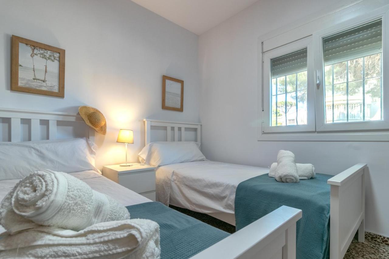 Independent Villa Beach House El Bosque La Cala De Mijas Bagian luar foto