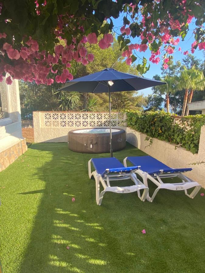 Independent Villa Beach House El Bosque La Cala De Mijas Bagian luar foto