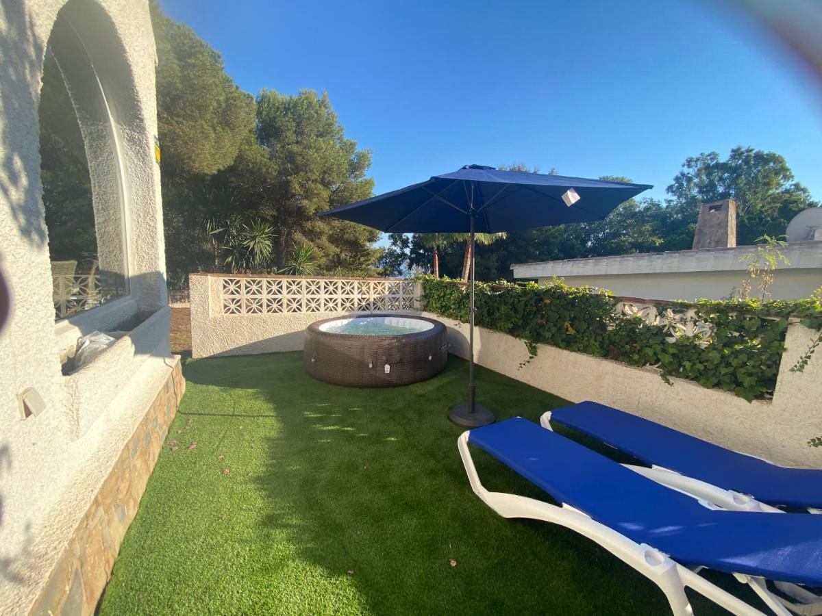 Independent Villa Beach House El Bosque La Cala De Mijas Bagian luar foto