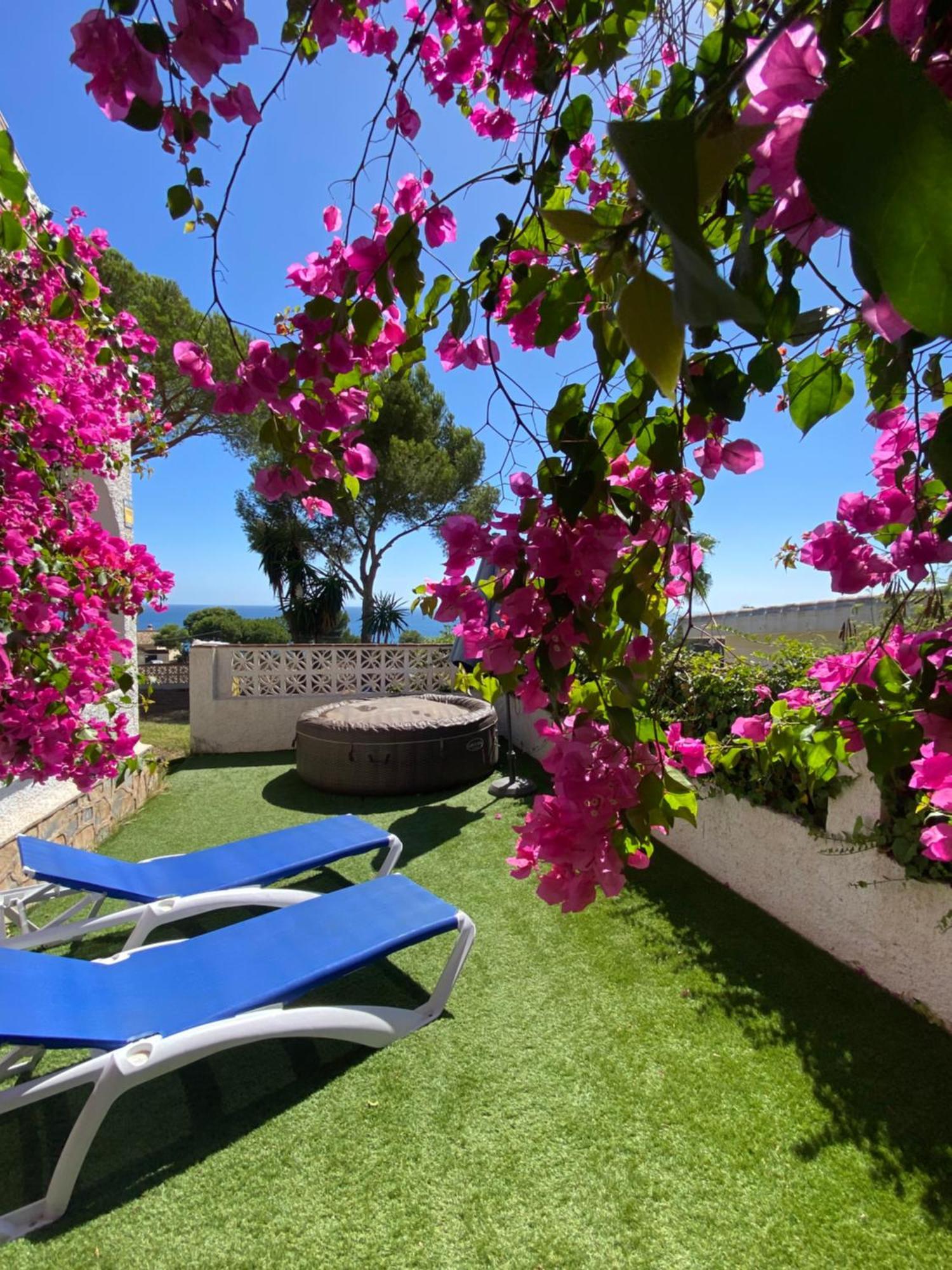 Independent Villa Beach House El Bosque La Cala De Mijas Bagian luar foto