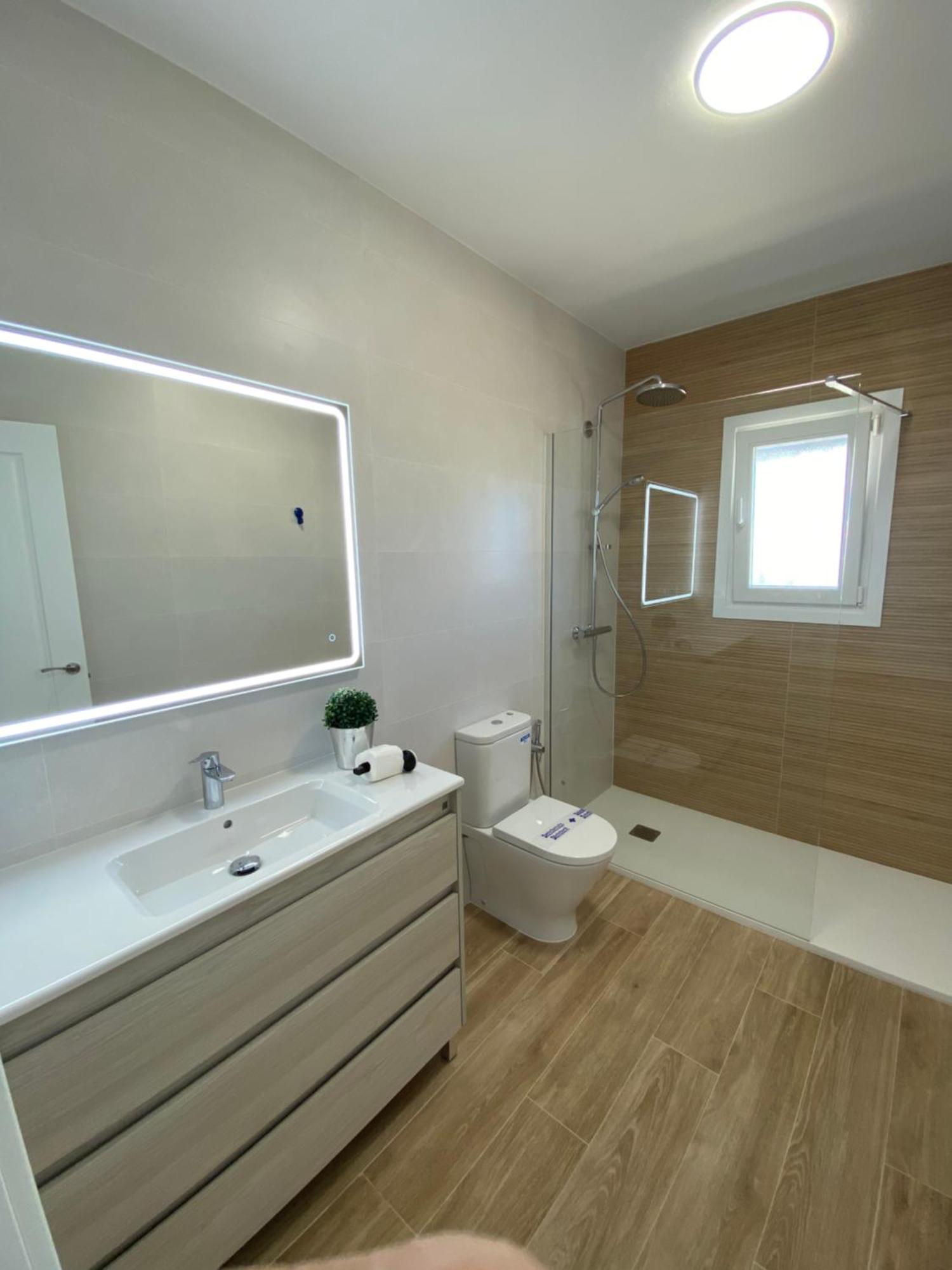Independent Villa Beach House El Bosque La Cala De Mijas Bagian luar foto