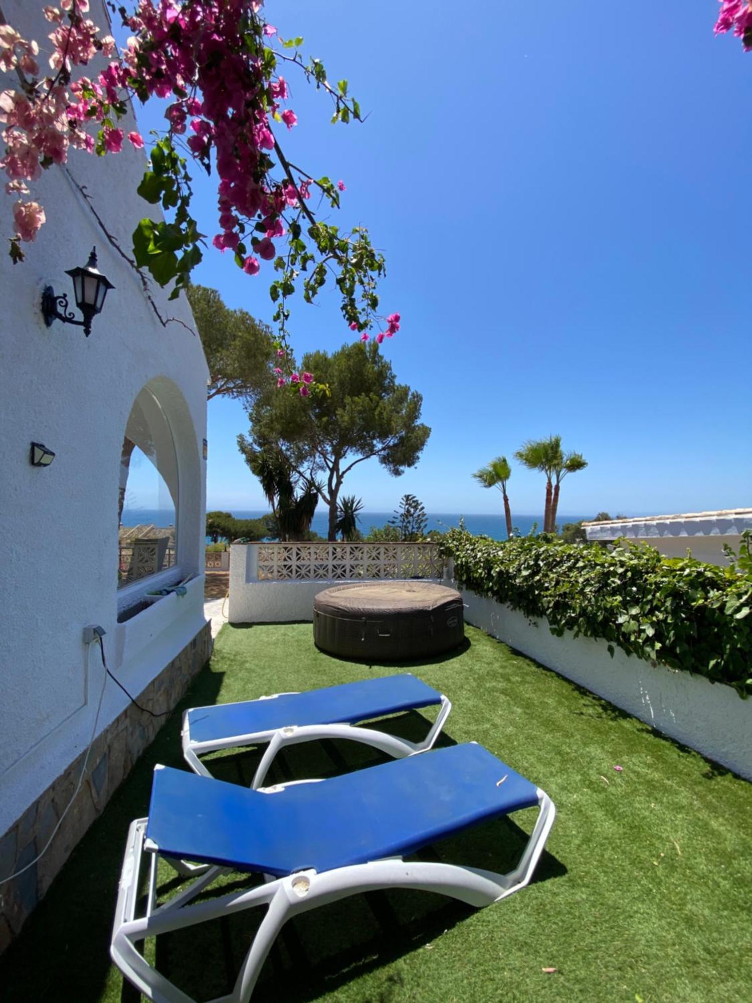 Independent Villa Beach House El Bosque La Cala De Mijas Bagian luar foto