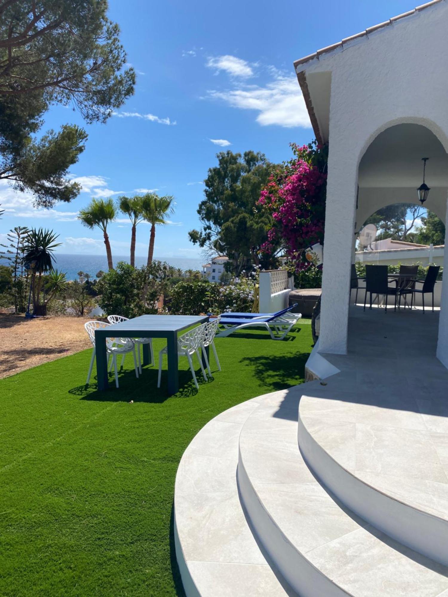 Independent Villa Beach House El Bosque La Cala De Mijas Bagian luar foto