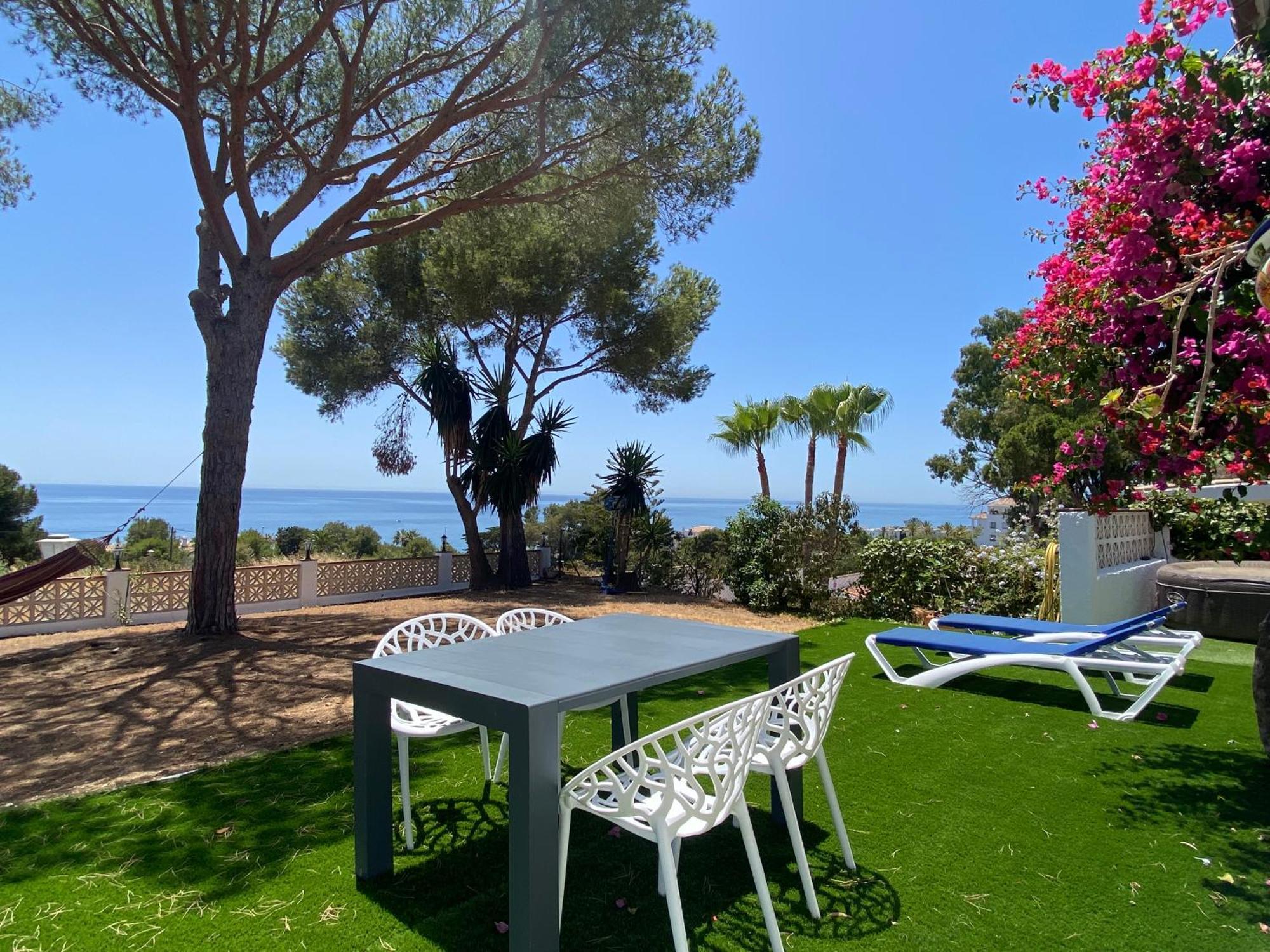 Independent Villa Beach House El Bosque La Cala De Mijas Bagian luar foto