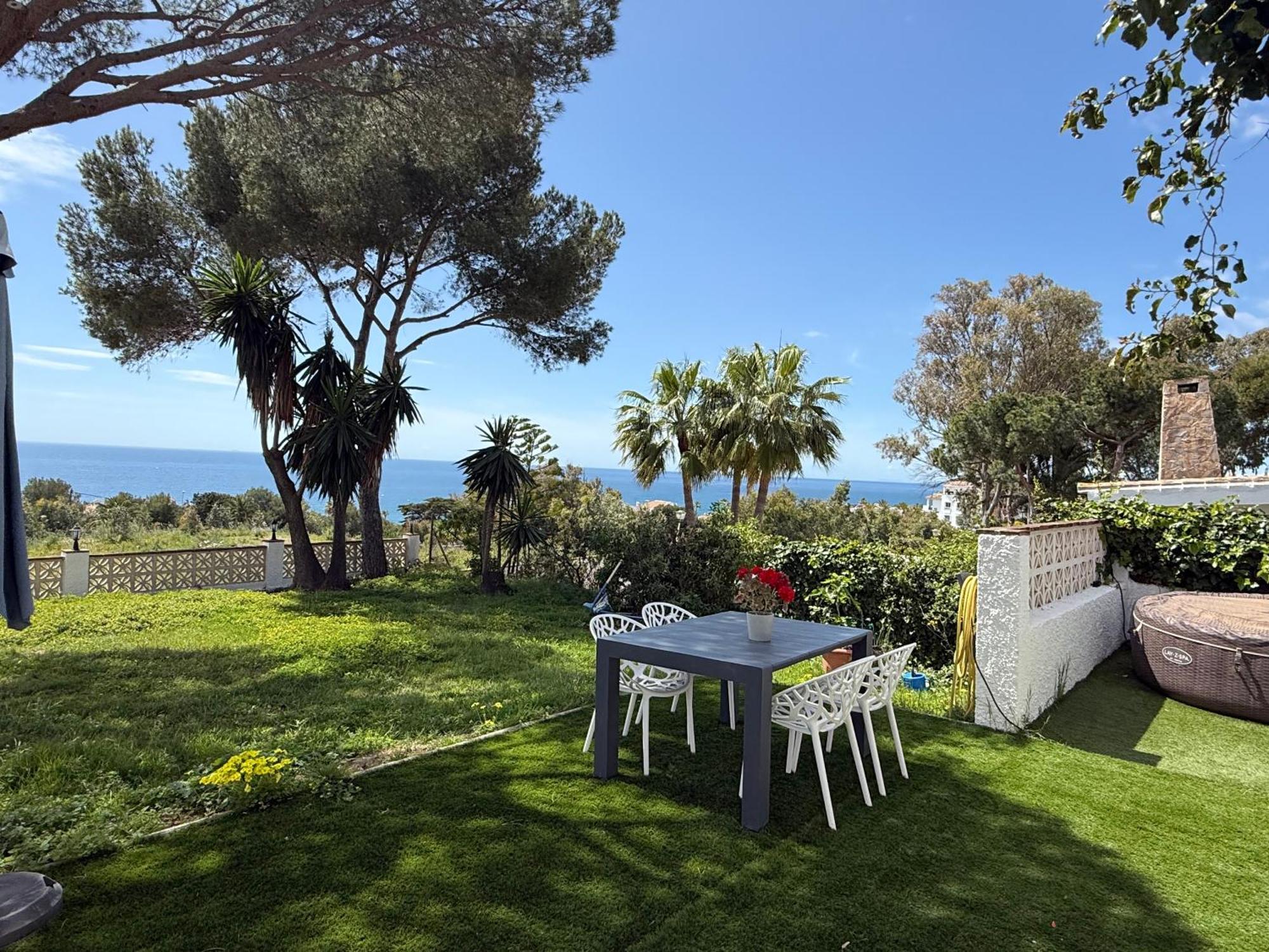 Independent Villa Beach House El Bosque La Cala De Mijas Bagian luar foto